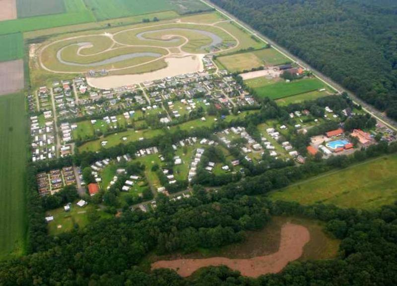 Stacaravan Huren In Het Hart Van Bosrijk Drenthe Op Recreatiepark De Tien Heugten 슌로 외부 사진