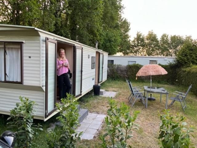 Stacaravan Huren In Het Hart Van Bosrijk Drenthe Op Recreatiepark De Tien Heugten 슌로 외부 사진